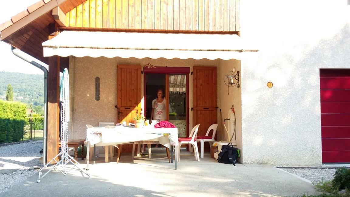 Vue Sur Les Montagnes Dans Maison Au Calme Saint-Joseph-de-Riviere Εξωτερικό φωτογραφία